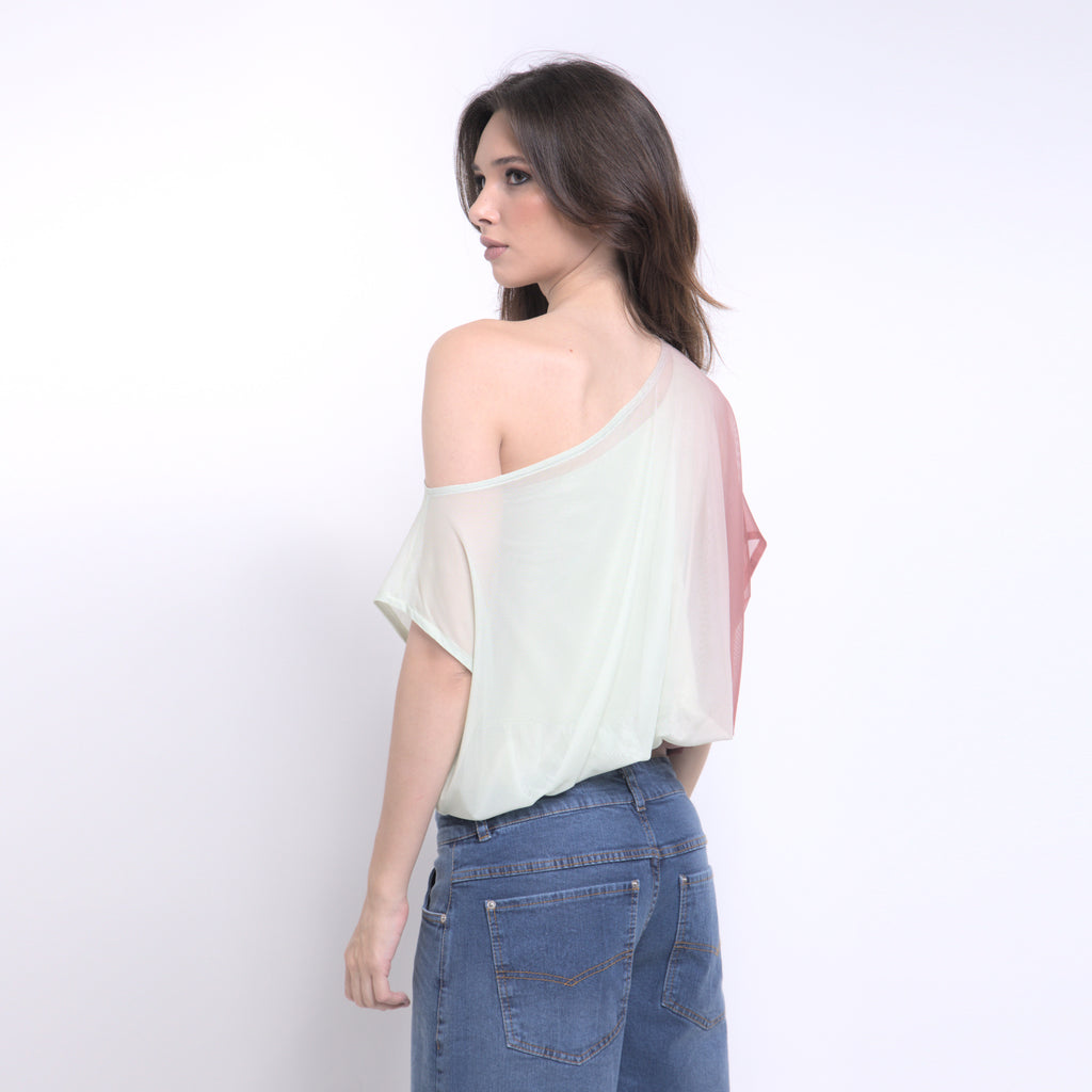Bella - Blusa de tule balonê com top por baixo efeito degradê de verde sálvia e cabernet