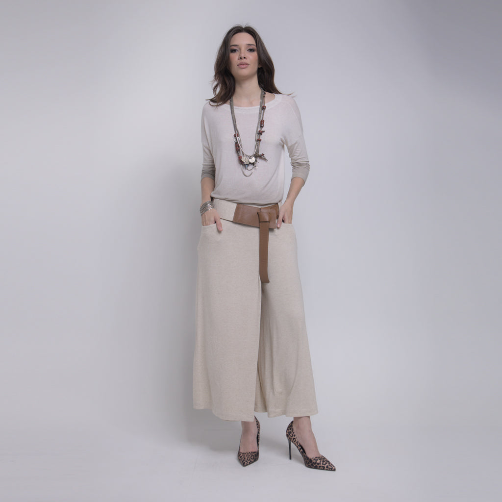 Bia - Saia-calça de malha com cinto de couro com amarração na cor linho natural