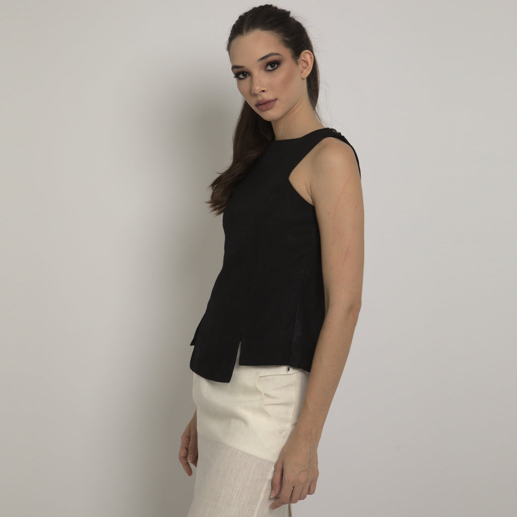 Callas - Blusa em linho natural indiano cor preta