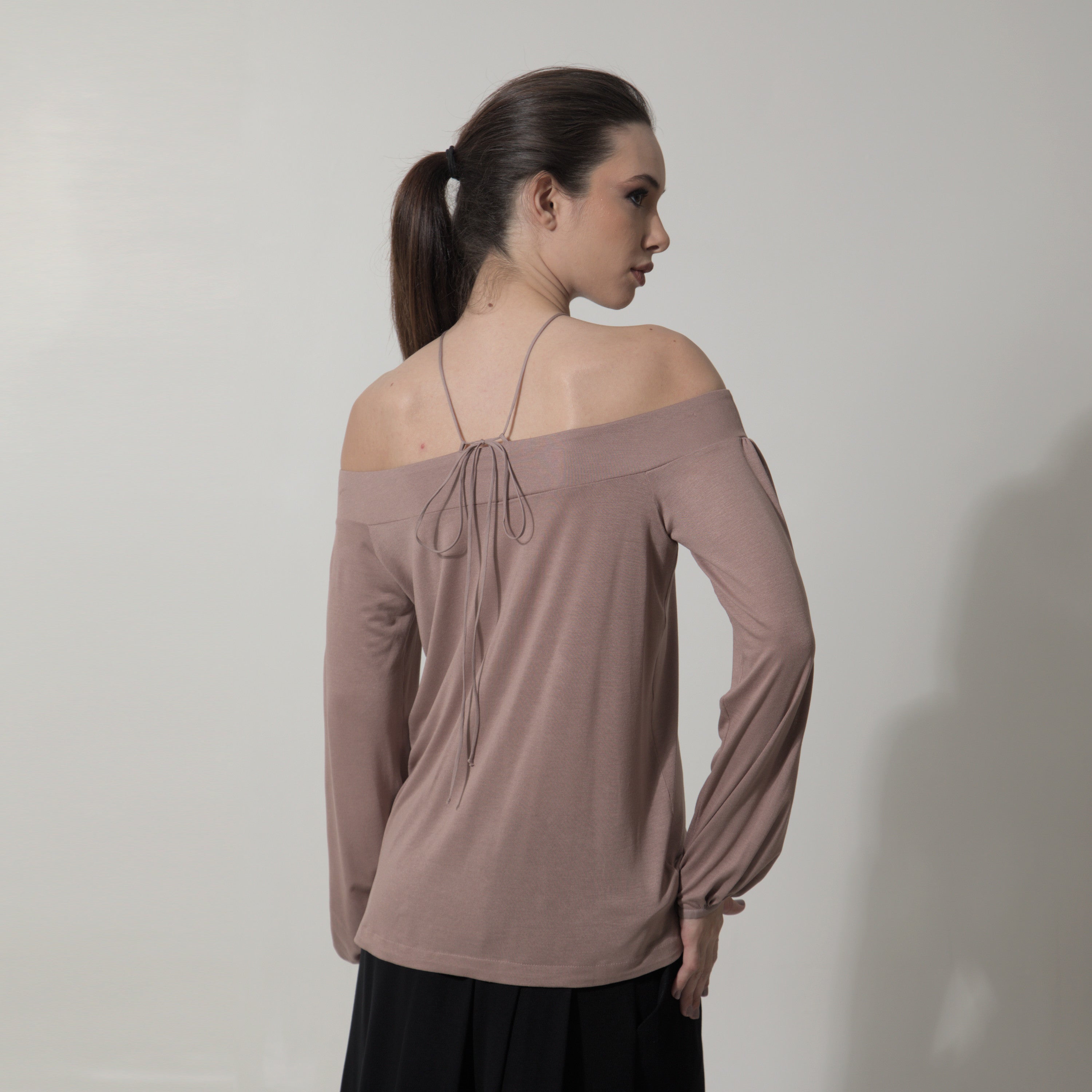 Grace - Blusa de alcinhas, manga comprida e ombros de fora