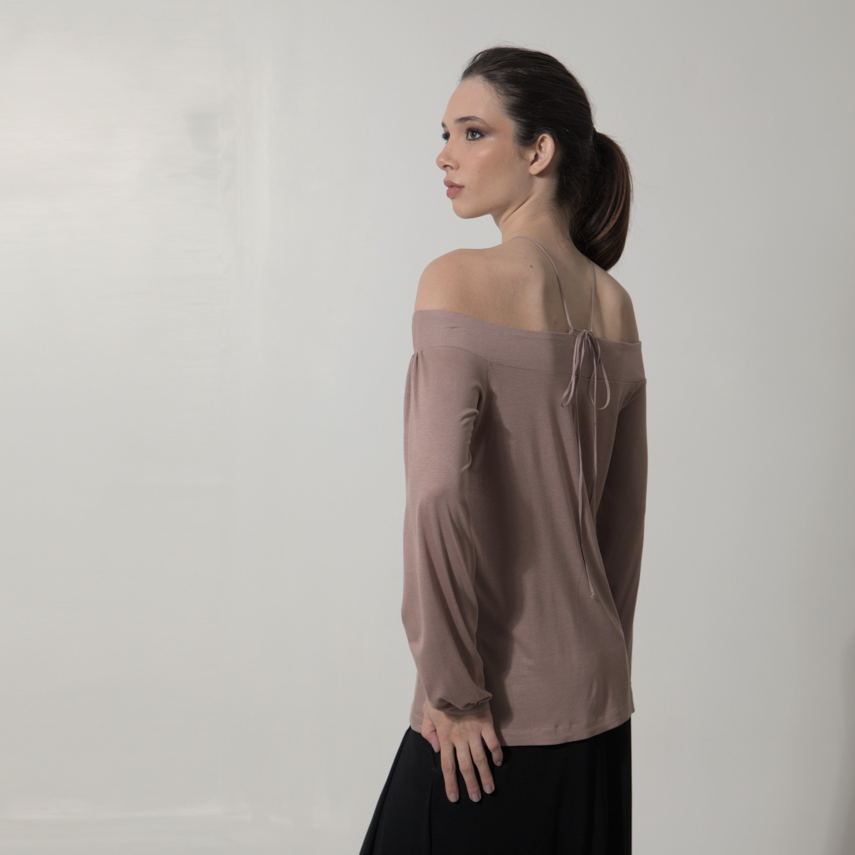 Grace - Blusa de alcinhas, manga comprida e ombros de fora