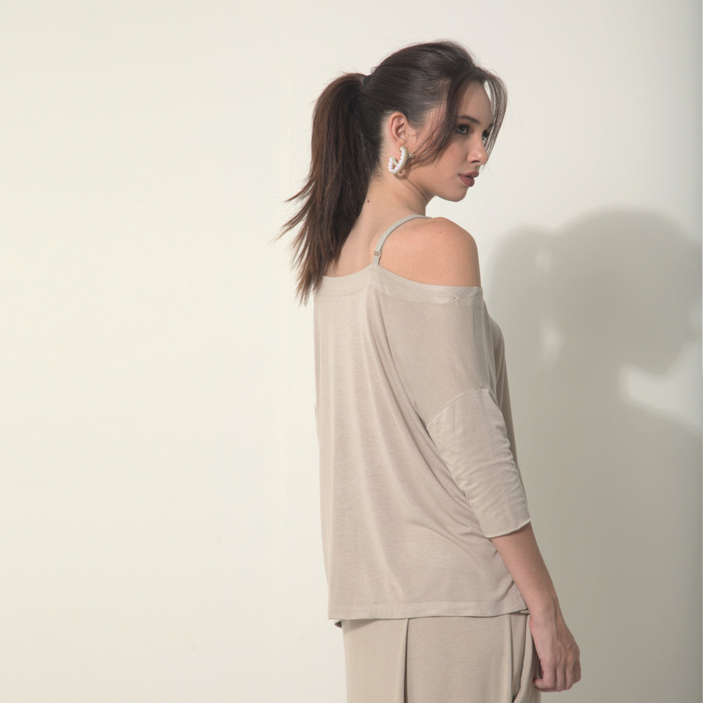 Anya - Blusa em malha com manga e alcinhas