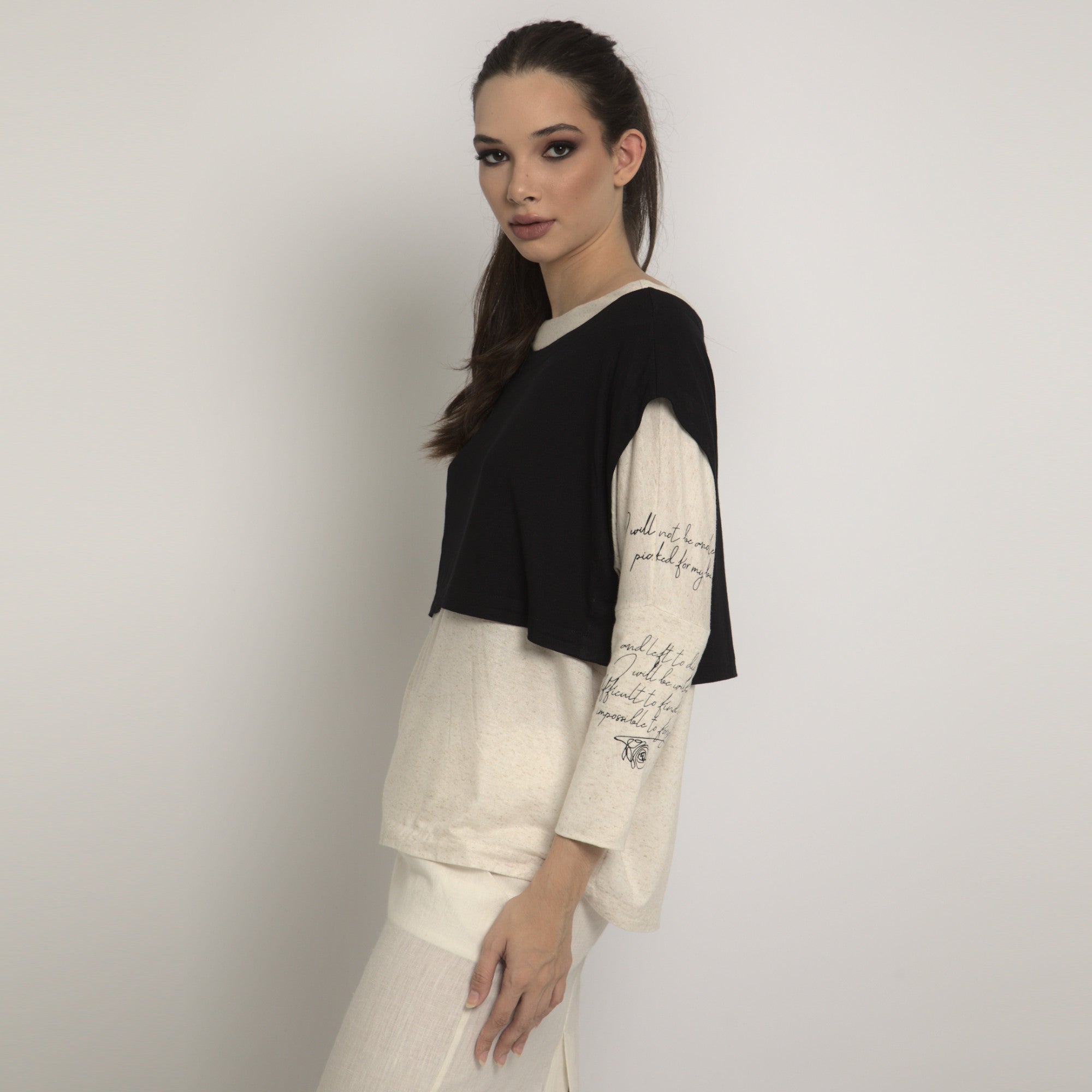 Sofia - Blusa dupla em malha bicolor