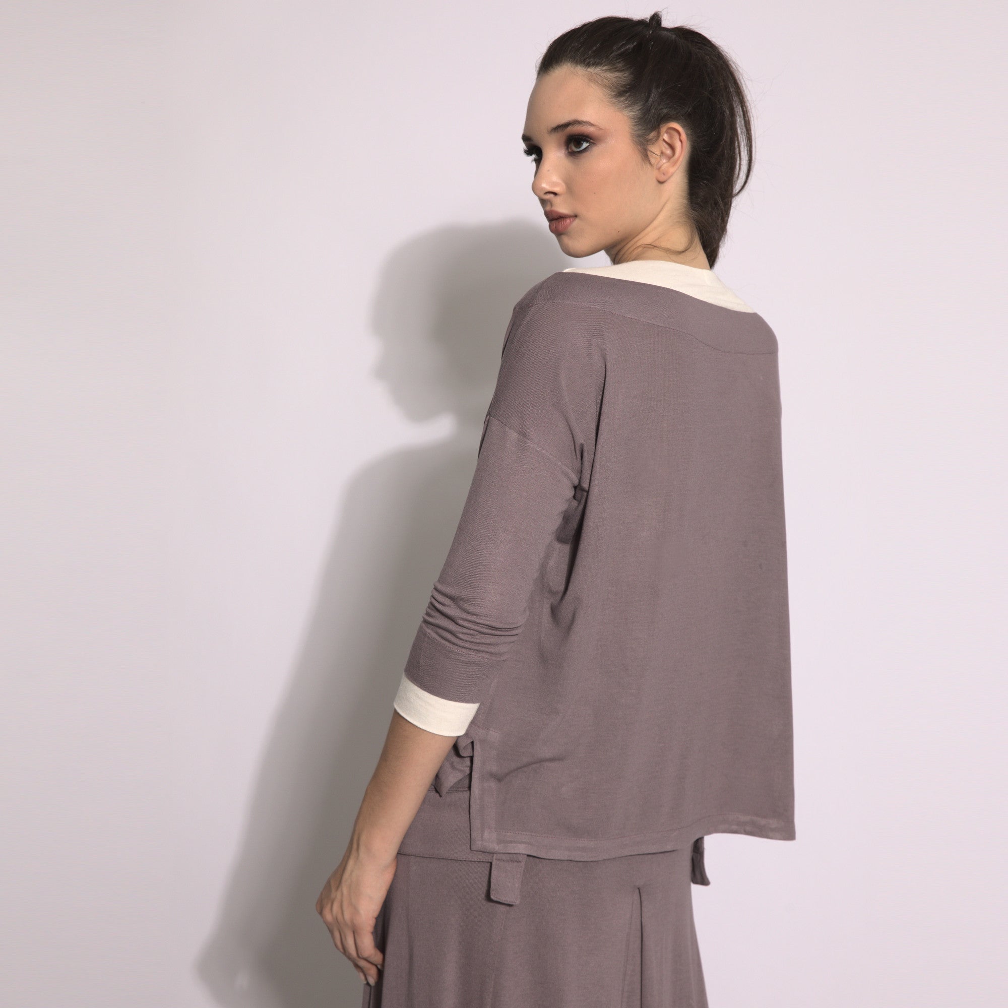Victoria - Blusa efeito duplo cor funghi e off-white