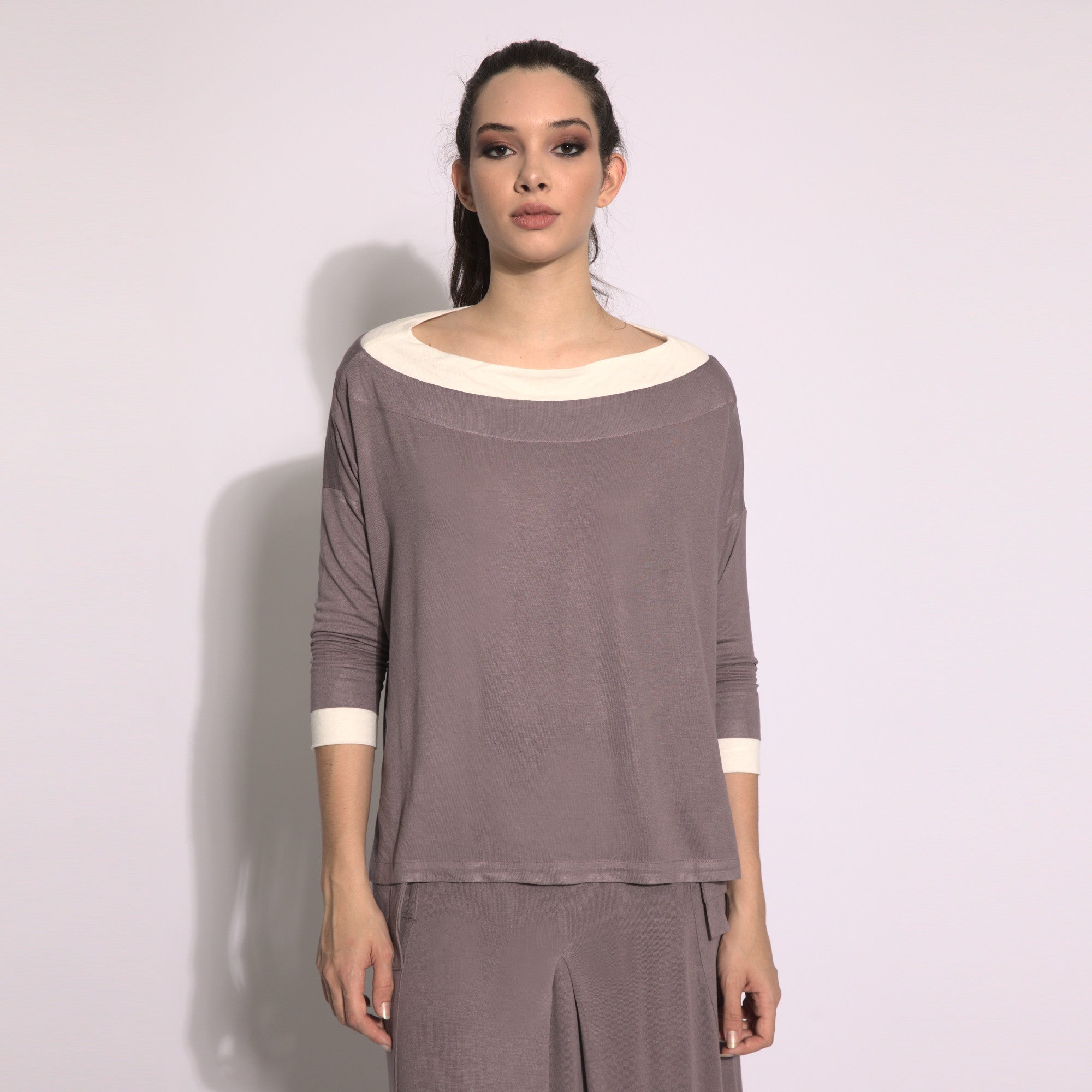Victoria - Blusa efeito duplo cor funghi e off-white