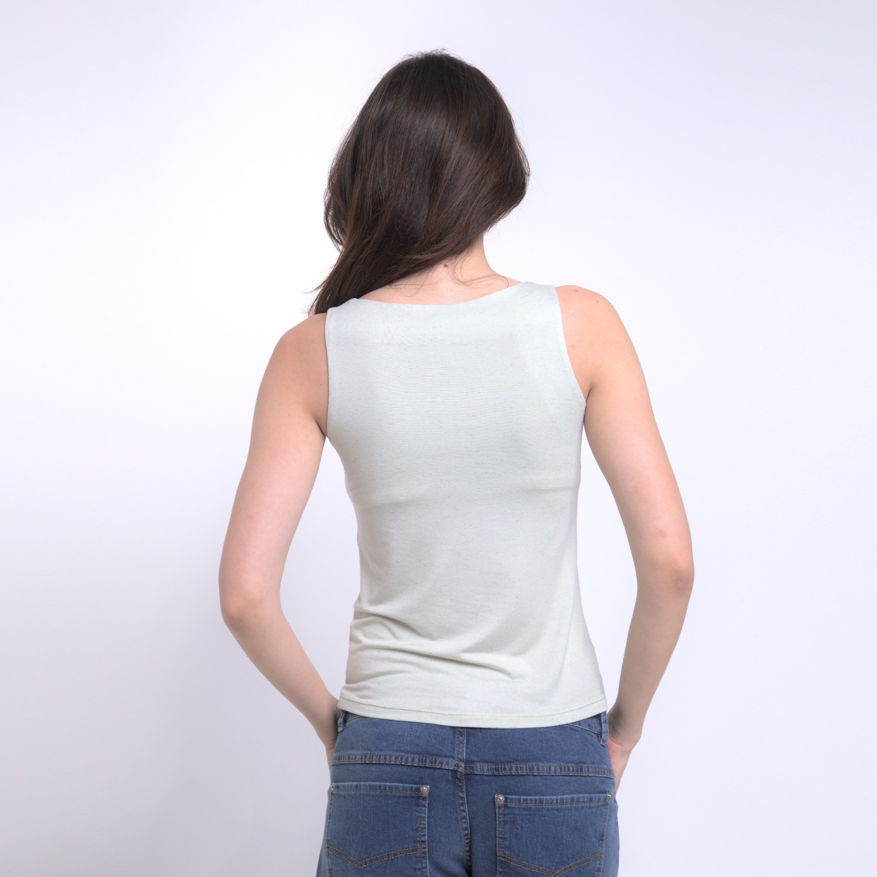 Paola - Top básico de alças com bojo interno (sutiã integrado) e decote quadrado