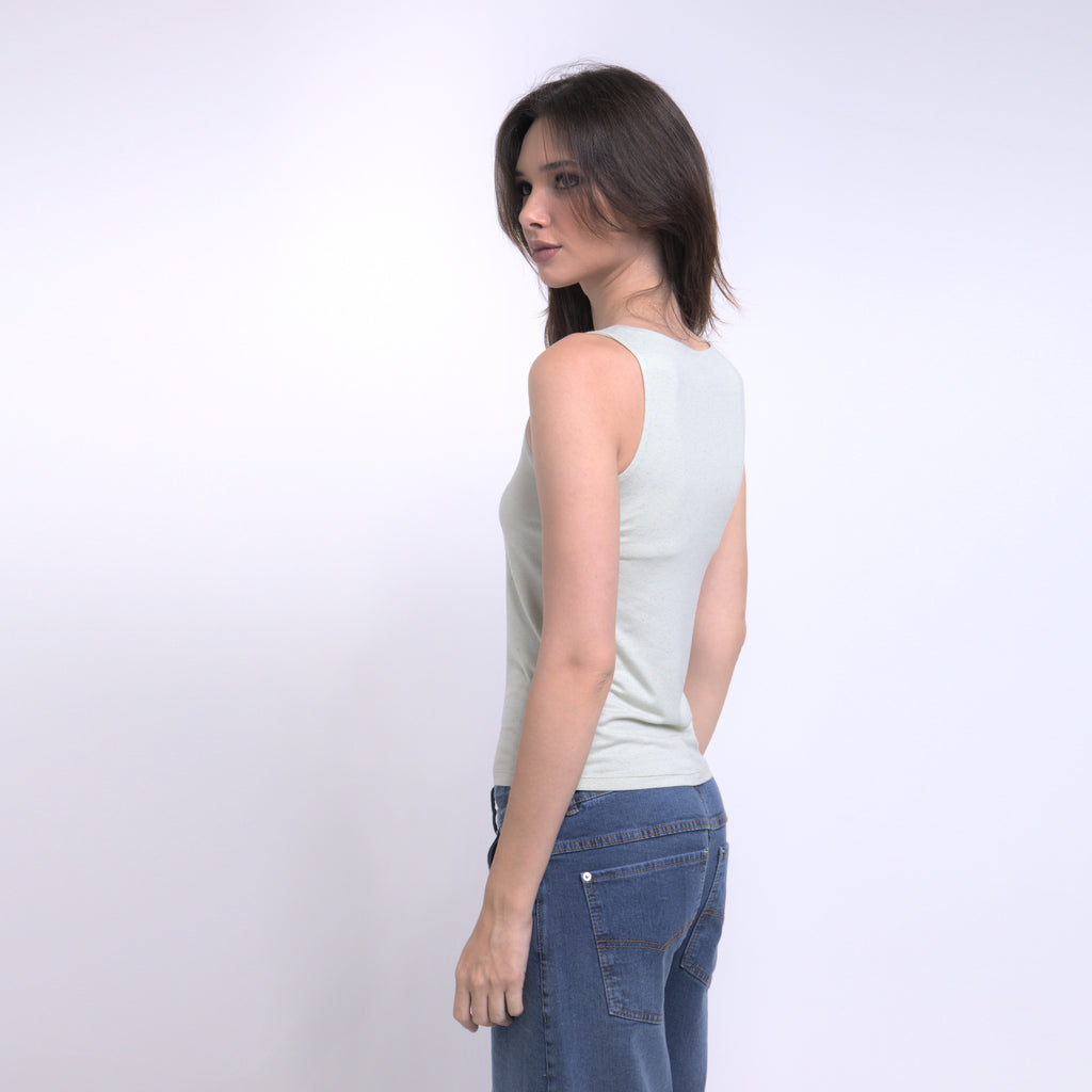 Paola - Top básico de alças com bojo interno (sutiã integrado) e decote quadrado