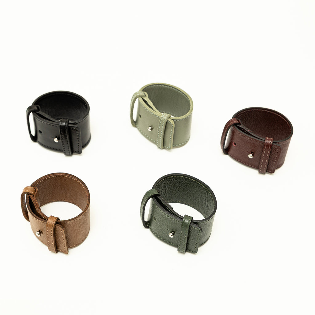 Bracelete em couro (100% couro legítimo)