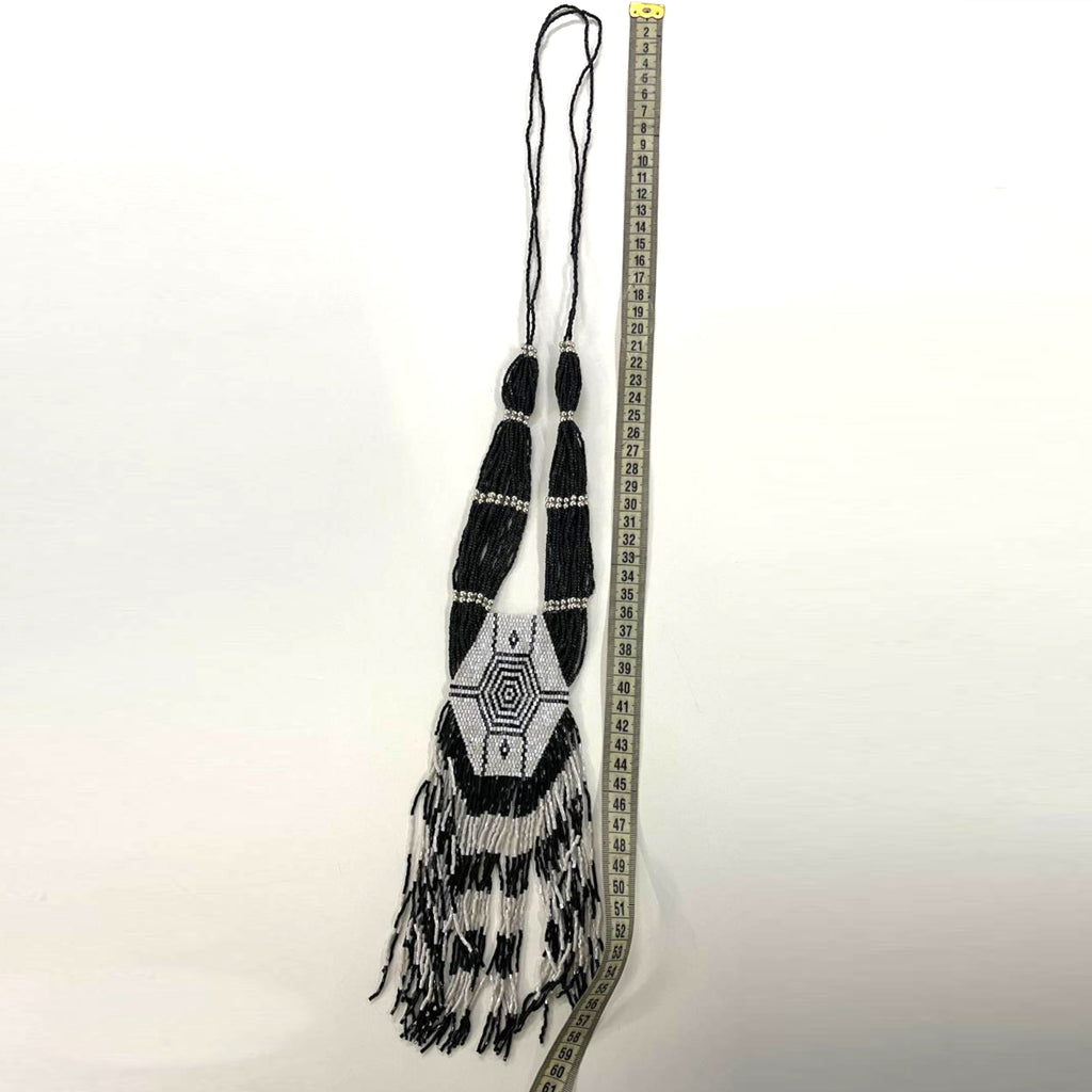 Colar étnico de miçangas