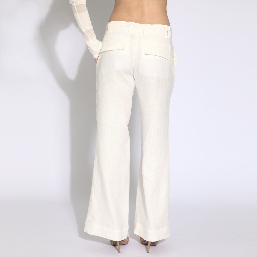 Agatha - Calça boca reta (boot cut) em puro linho