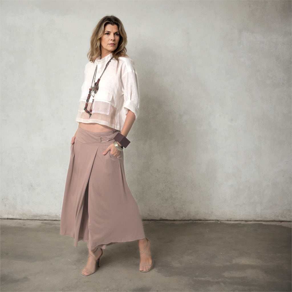 Goah - Camisa em 100% linho com transparencia em organza 100% seda