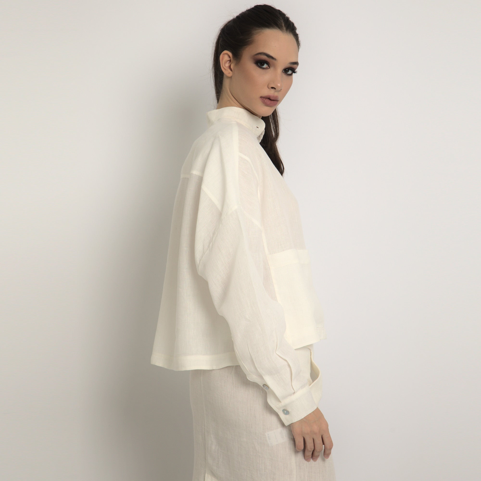 Kamala - Camisa em linho natural indiano