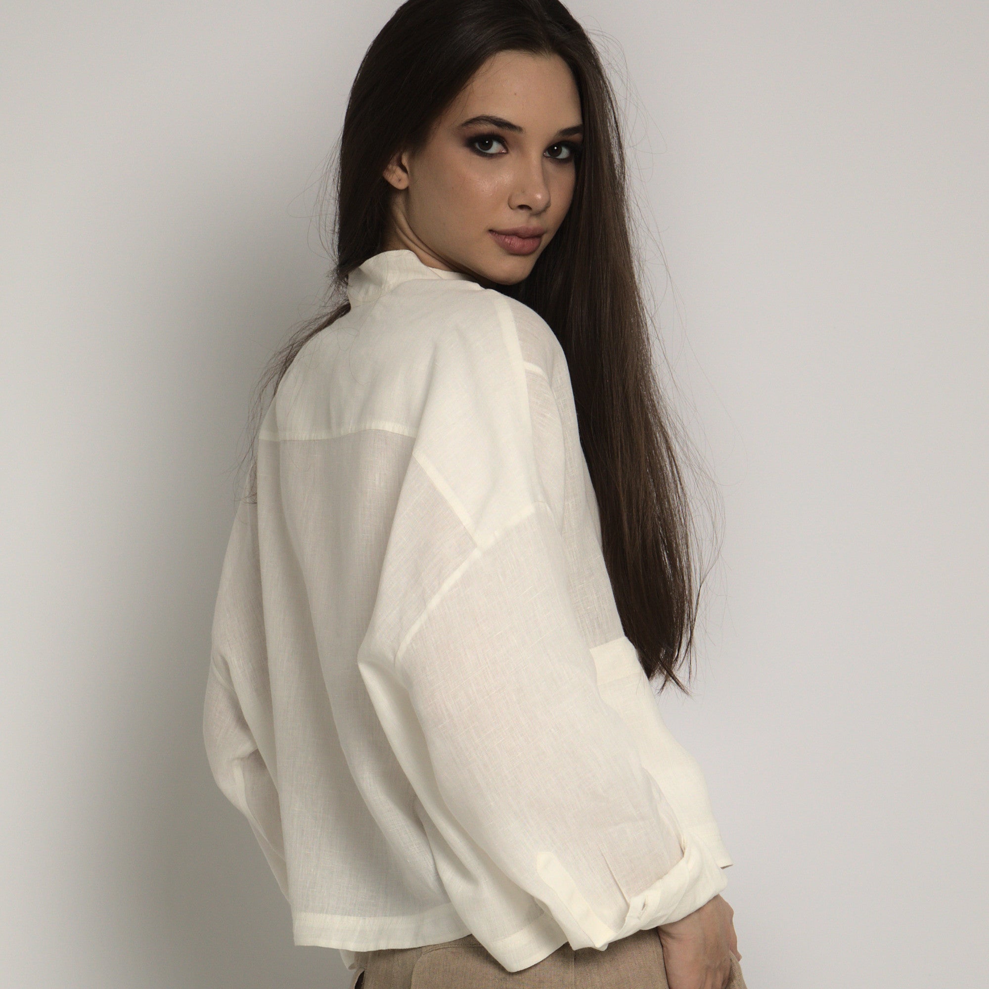 Kamala - Camisa em linho natural indiano
