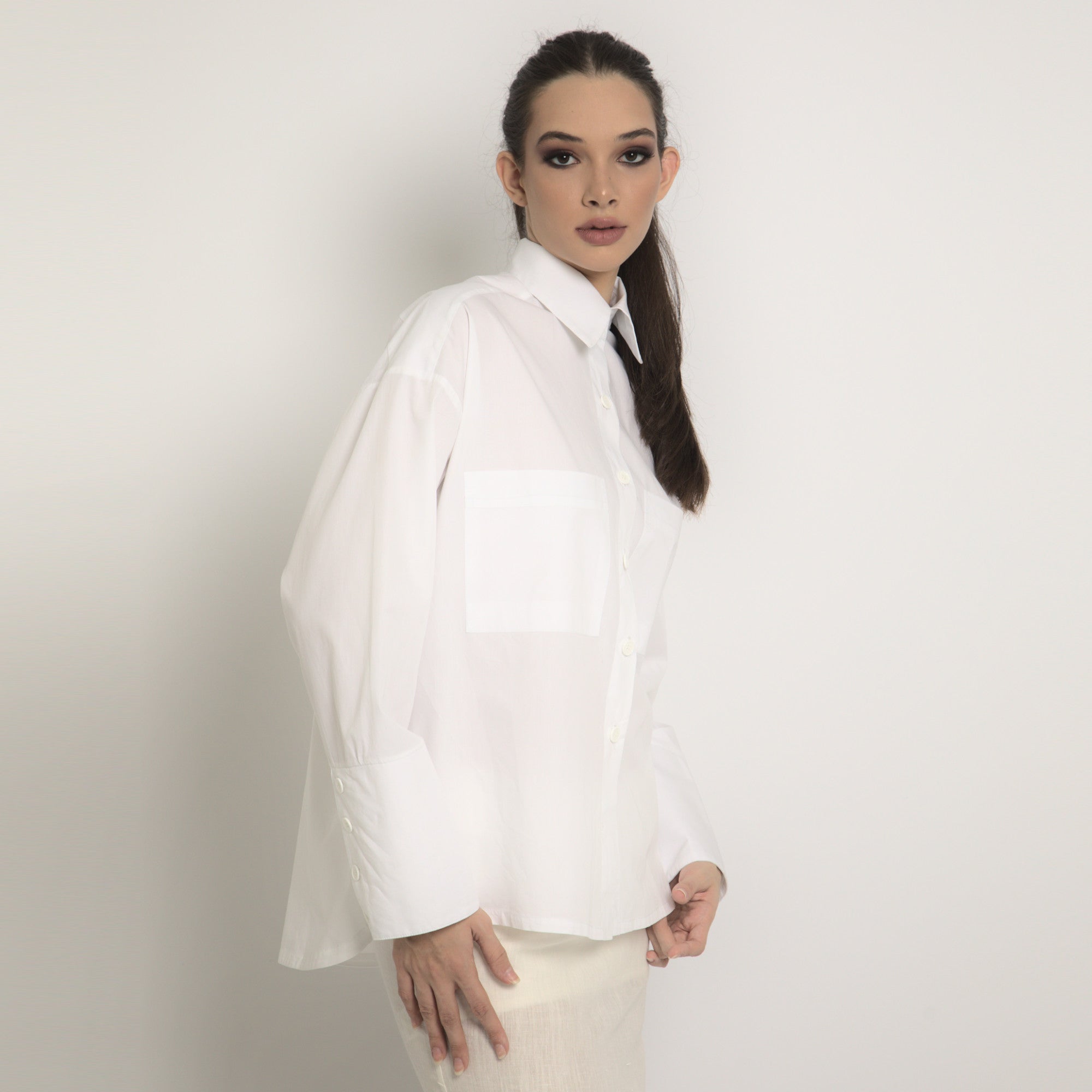 Camisa tricoline branca feminina manga comprida
