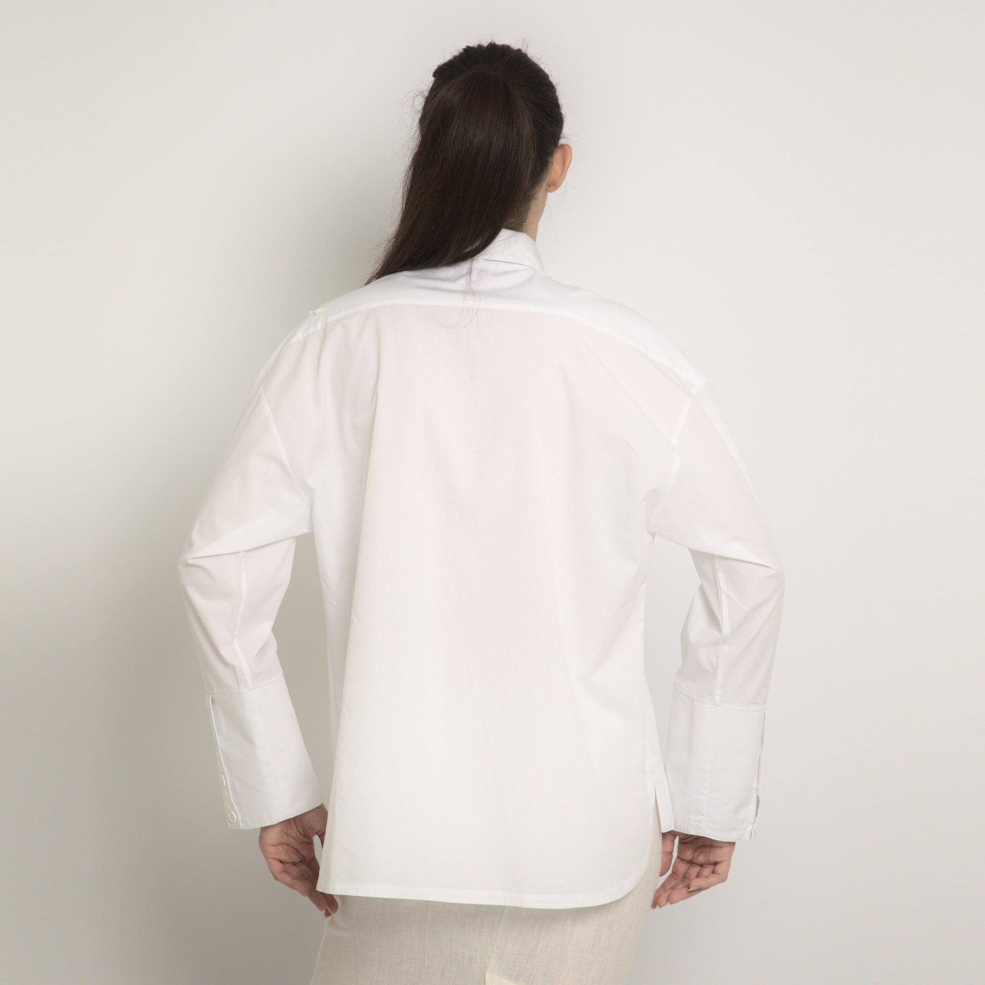 Camisa tricoline branca feminina manga comprida