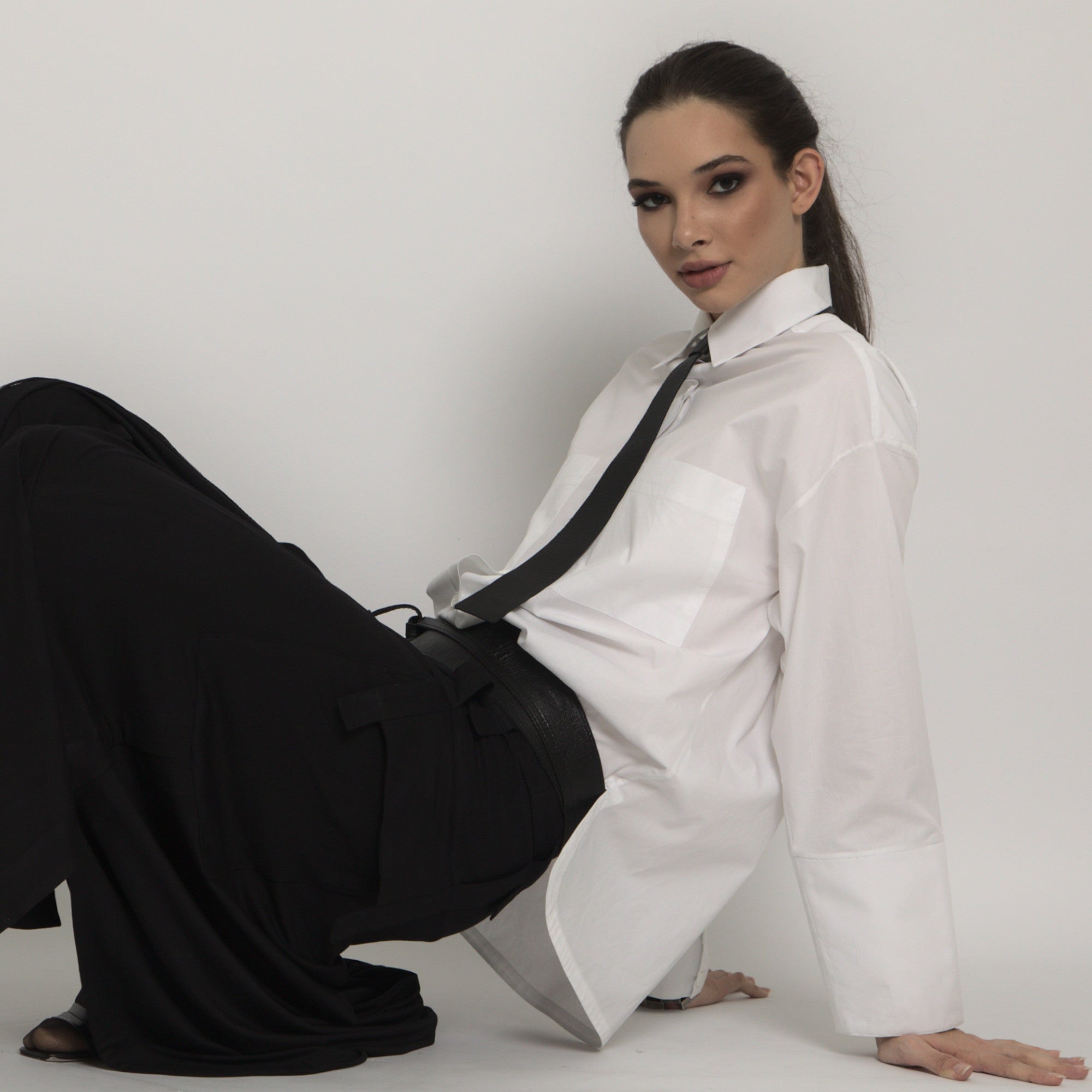 Camisa tricoline branca feminina manga comprida