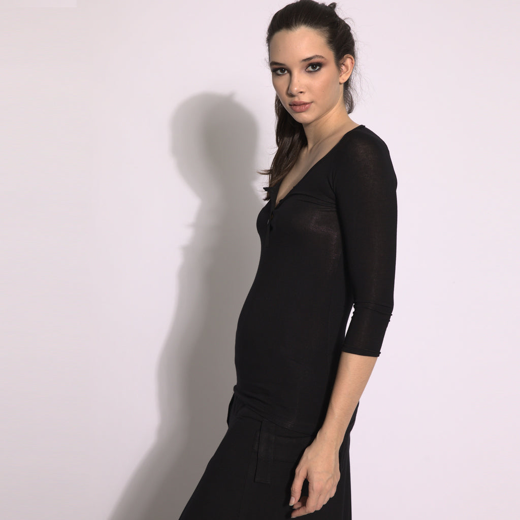 Amelia - Top básico manga 3/4 decote com botões