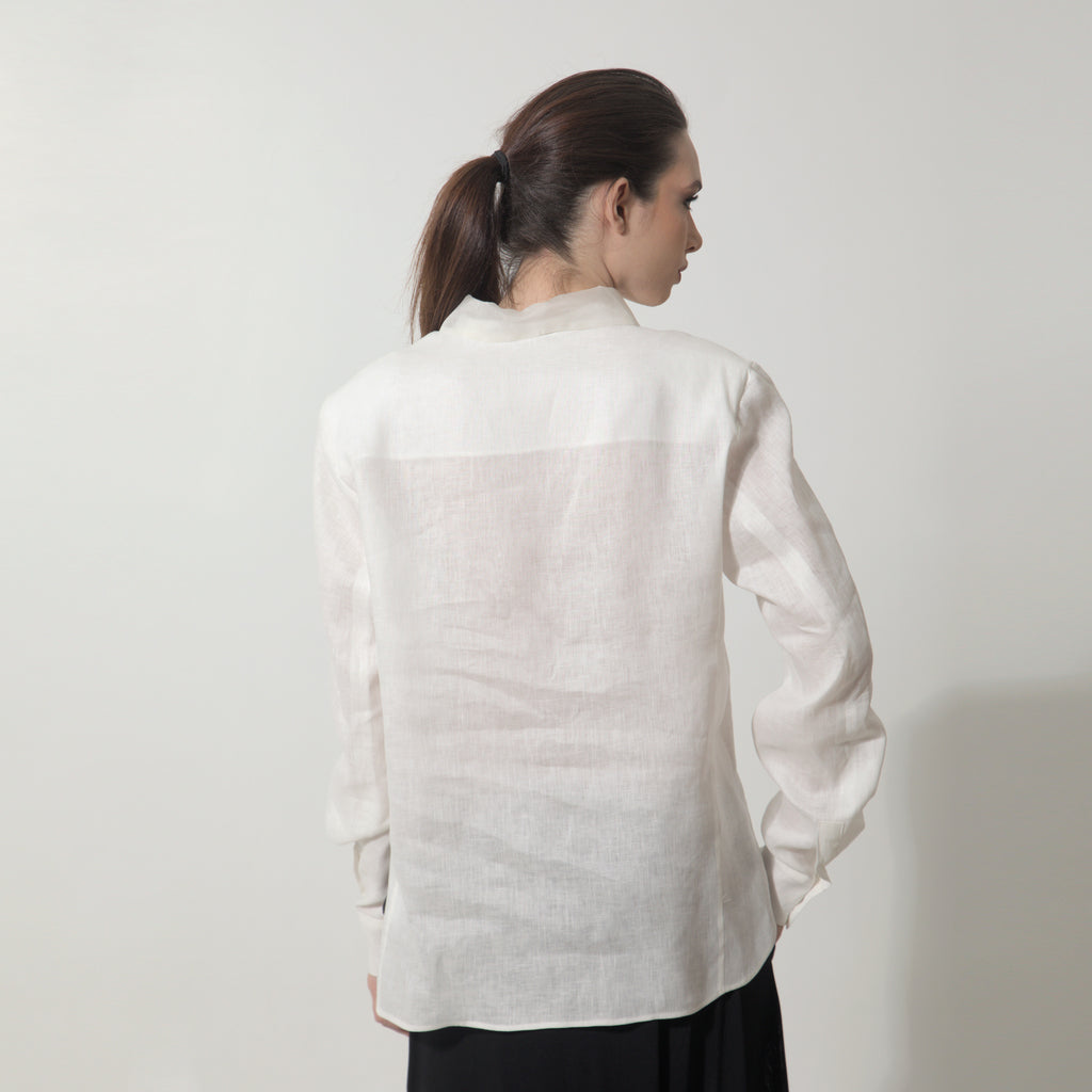 Capri - Camisa em 100% linho com transparencia em organza 100% seda
