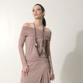 Isadora - Blusa decote ombro a ombro e manga comprida na cor rosé