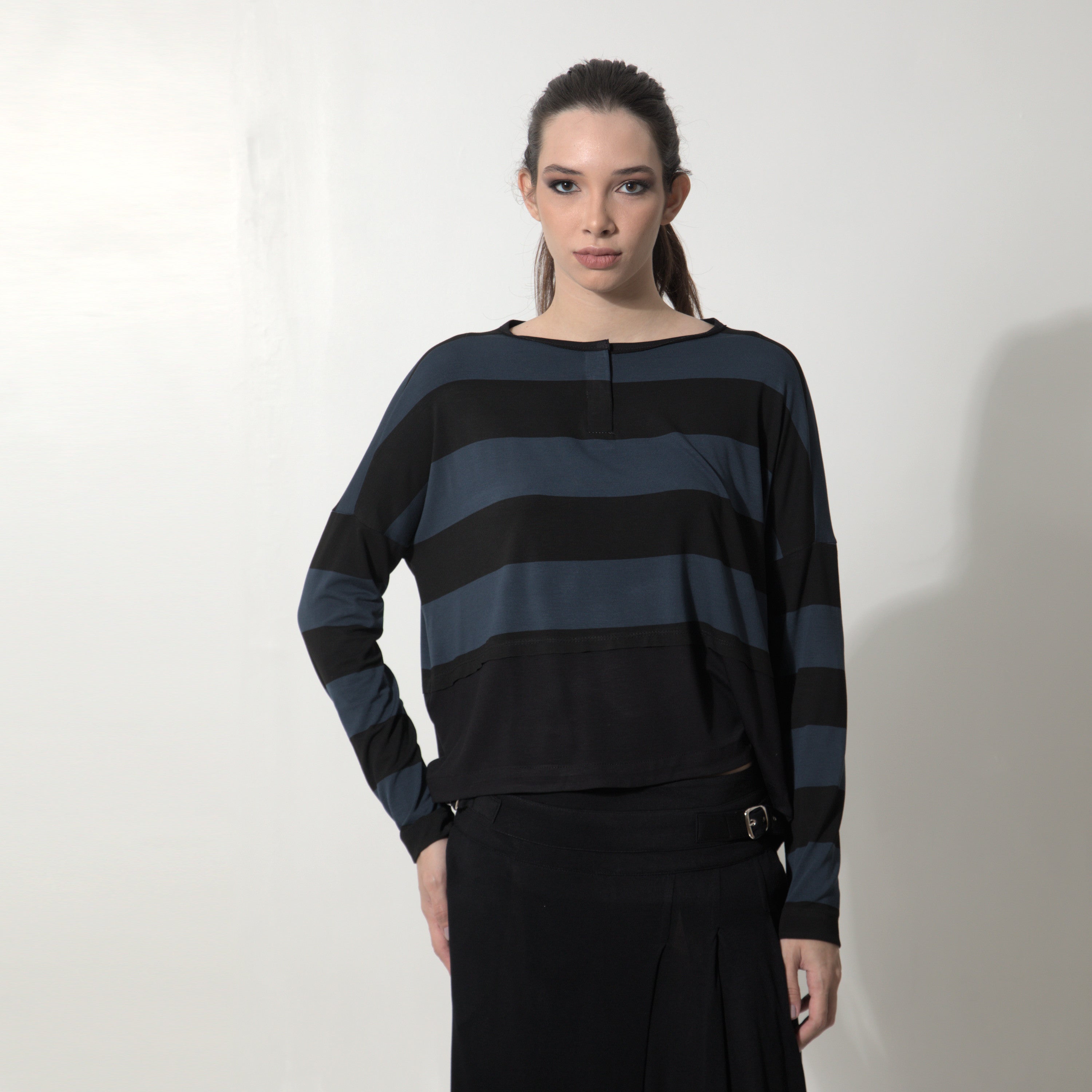 Jenny - Blusa listrada manga longa preto e azul