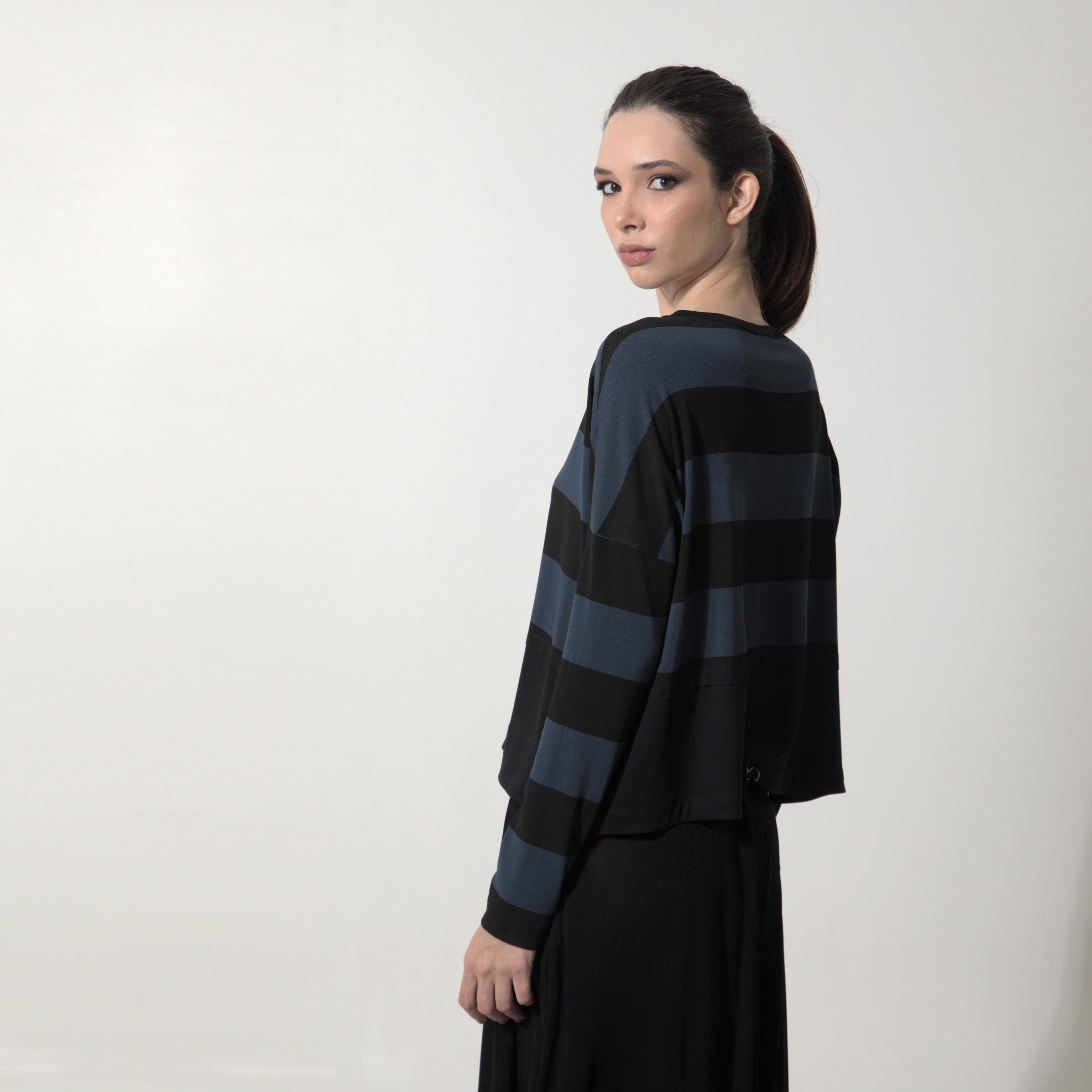 Jenny - Blusa listrada manga longa preto e azul