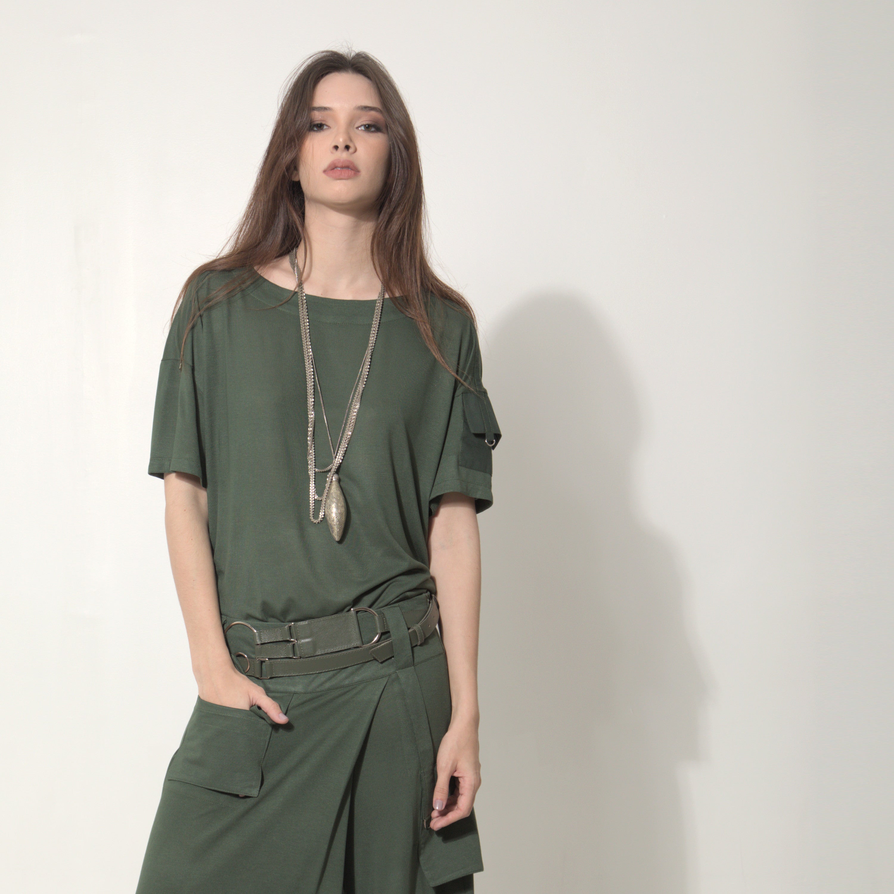 Kate - Blusa em malha com bolsinho na manga