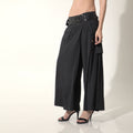 Louise - Saia-calça cargo de malha com cinto de couro