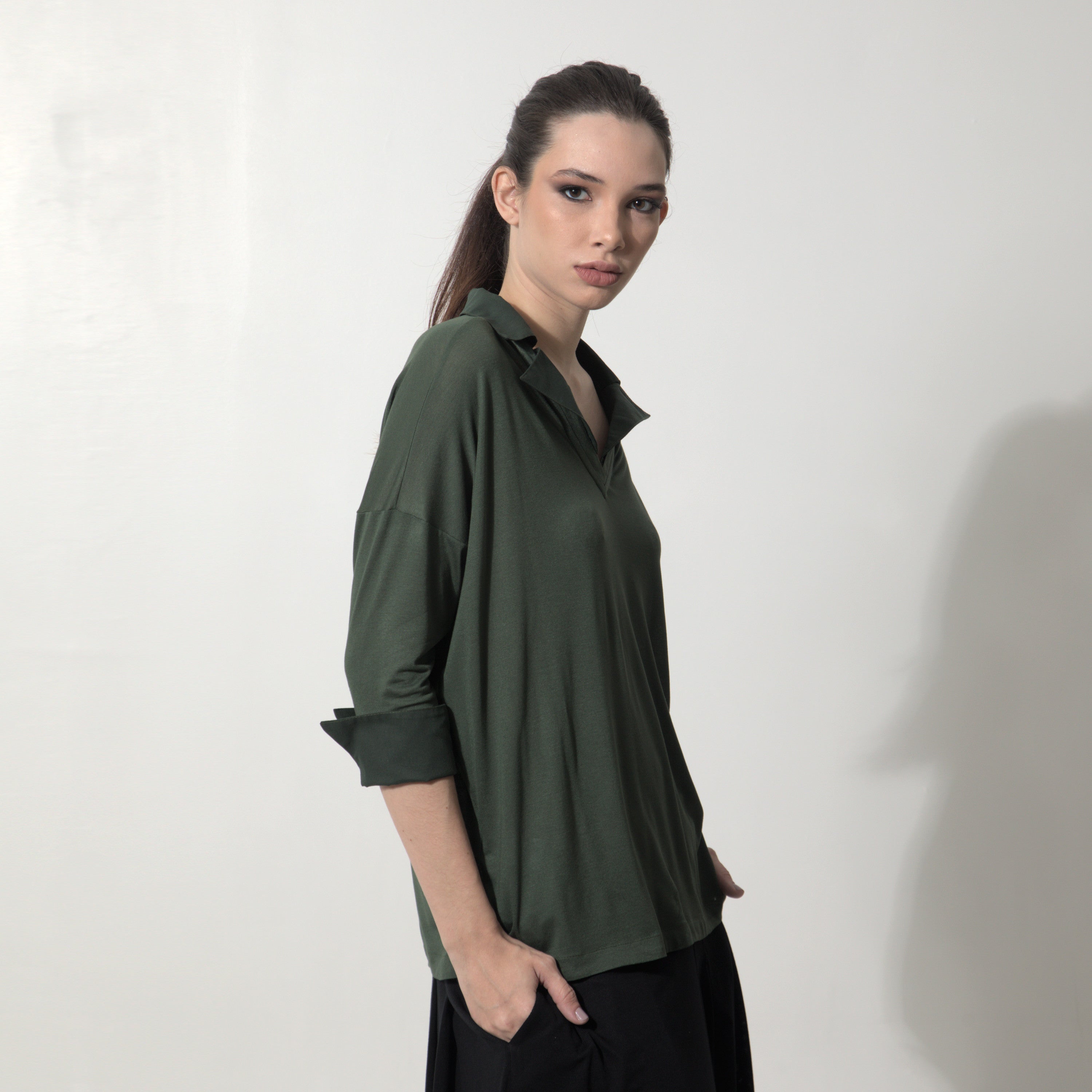 Nora - Blusa de malha com mangas e punhos de tricoline