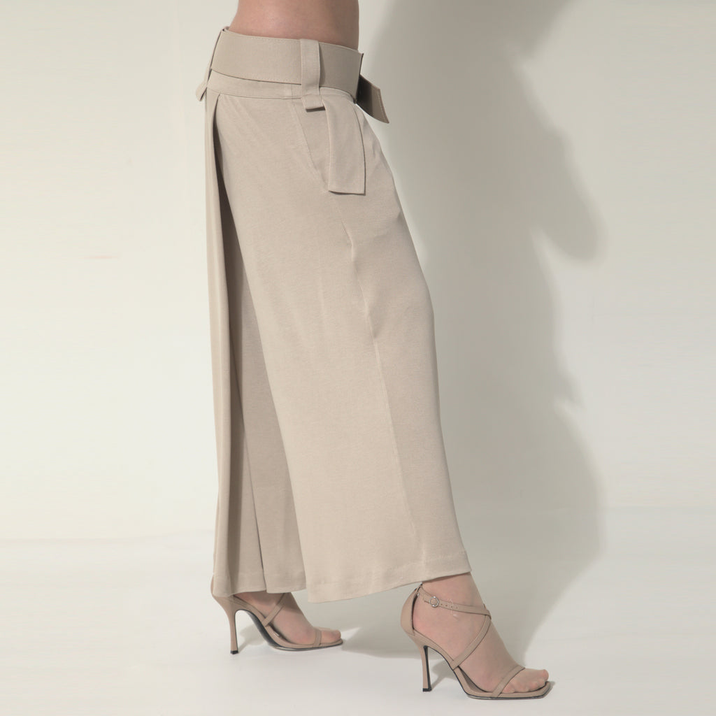 Cleo - Saia-calça de malha com cinto na cor bege Saara