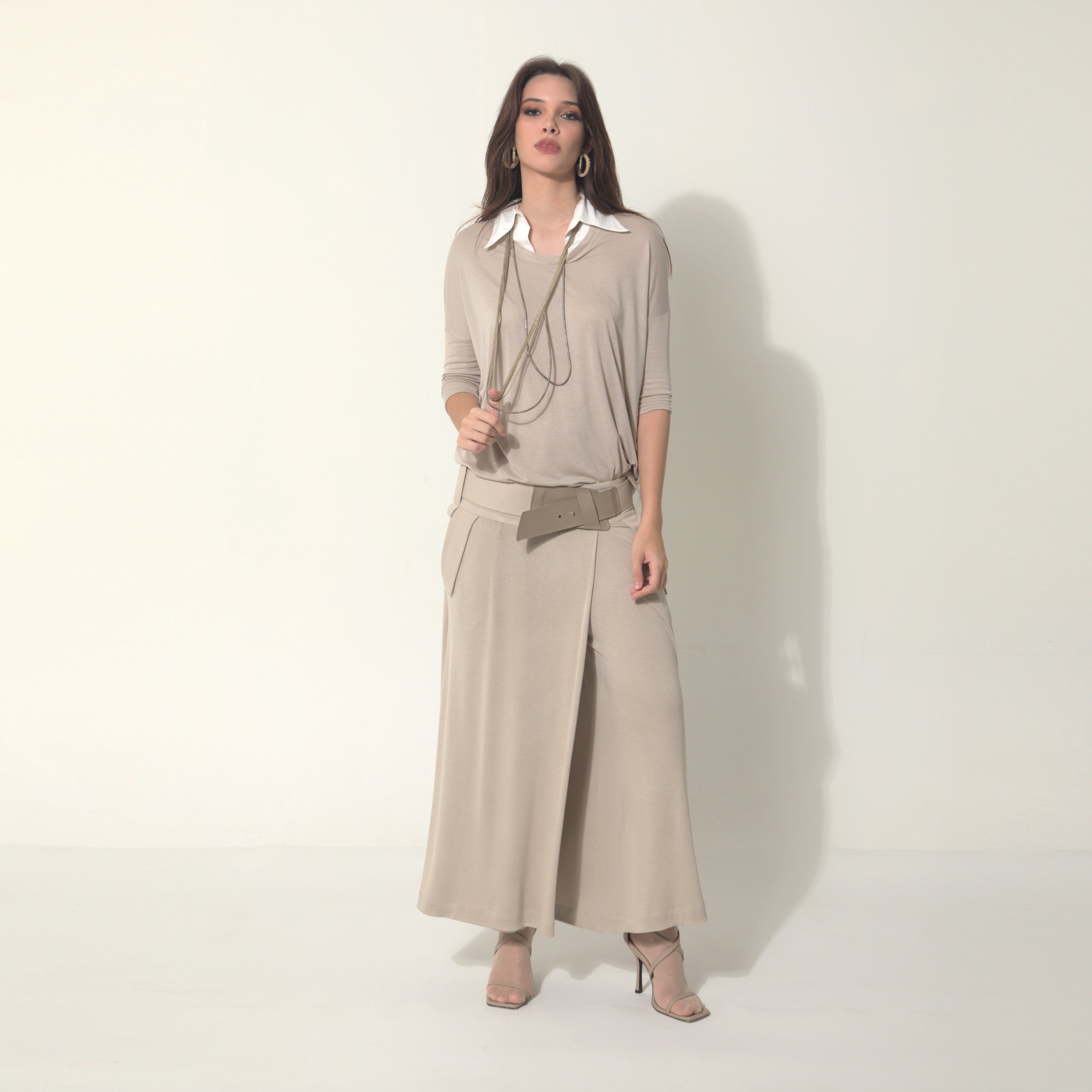 Cleo - Saia-calça de malha com cinto na cor bege Saara