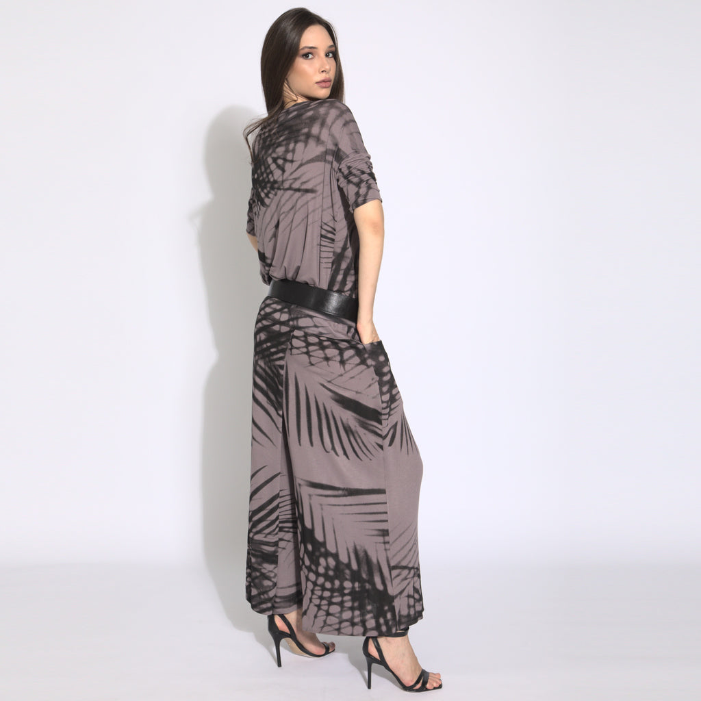 Folhagens - Blusa em malha estampa folhas cor funghi e preto