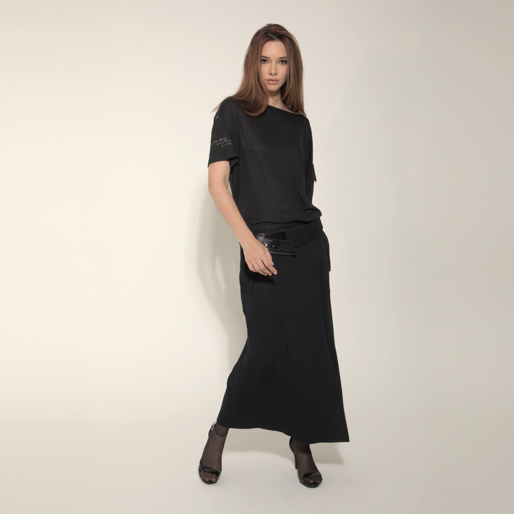 Cleo - Saia-calça de malha com cinto na cor preta