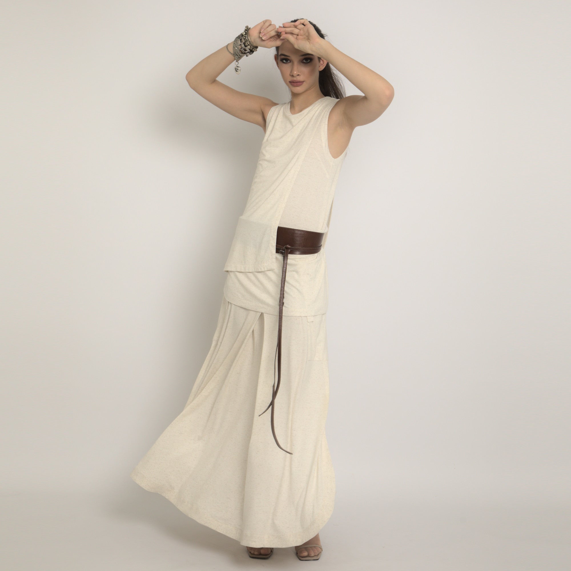 Saia maxi malha off white longa feminina cargo fendas laterais