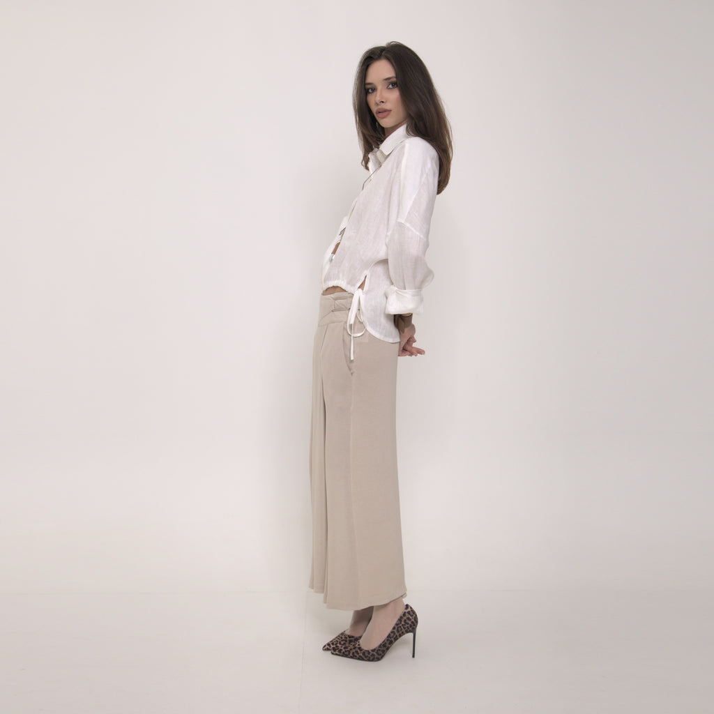 Sarah - Saia-calça de malha com ajuste de fivela de metal na cor bege Saara