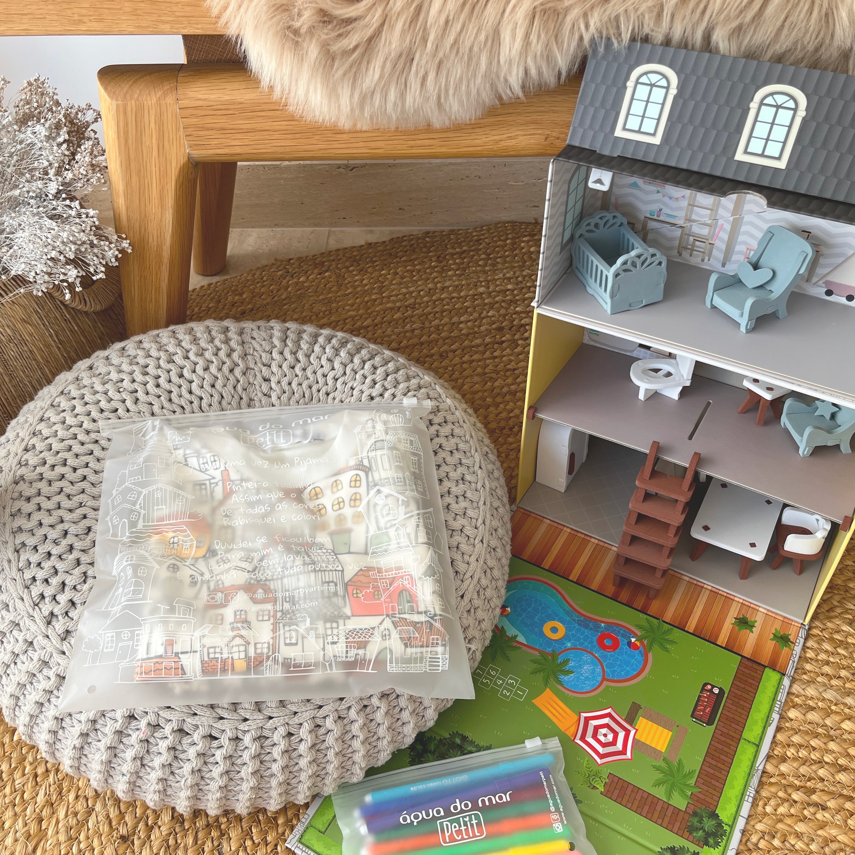 Kit Pijama Casinha - kit criativo para crianças com pijama para colorir e casinha montável