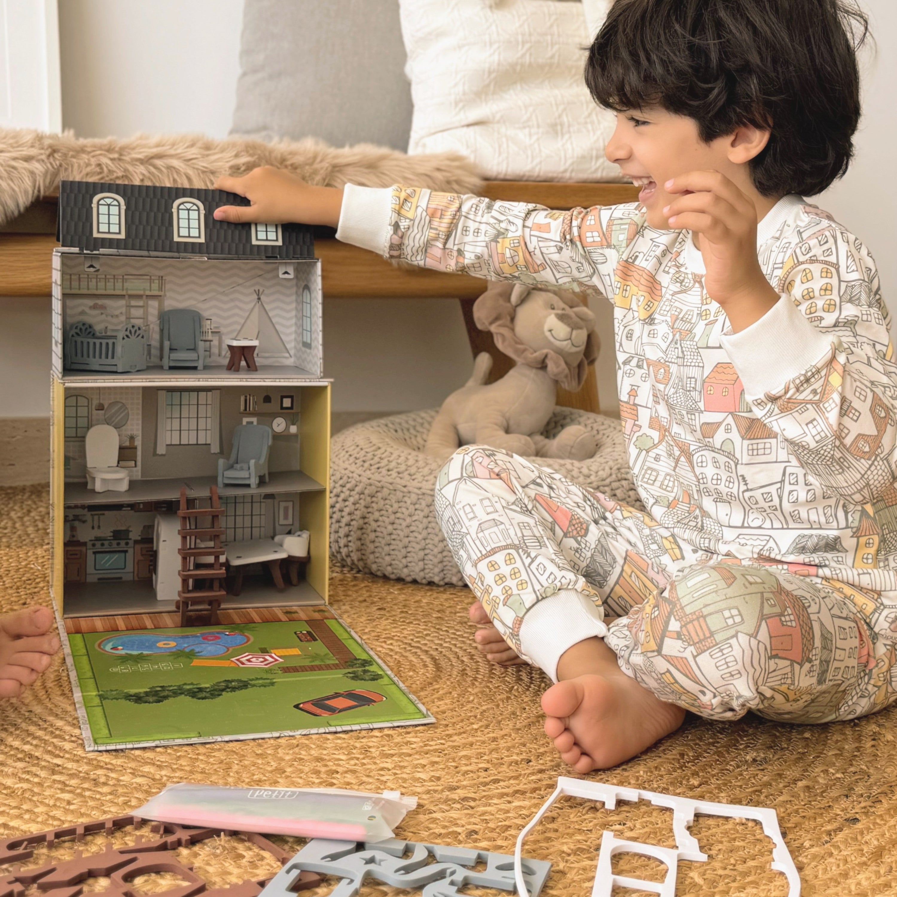 Kit Pijama Casinha - kit criativo para crianças com pijama para colorir e casinha montável