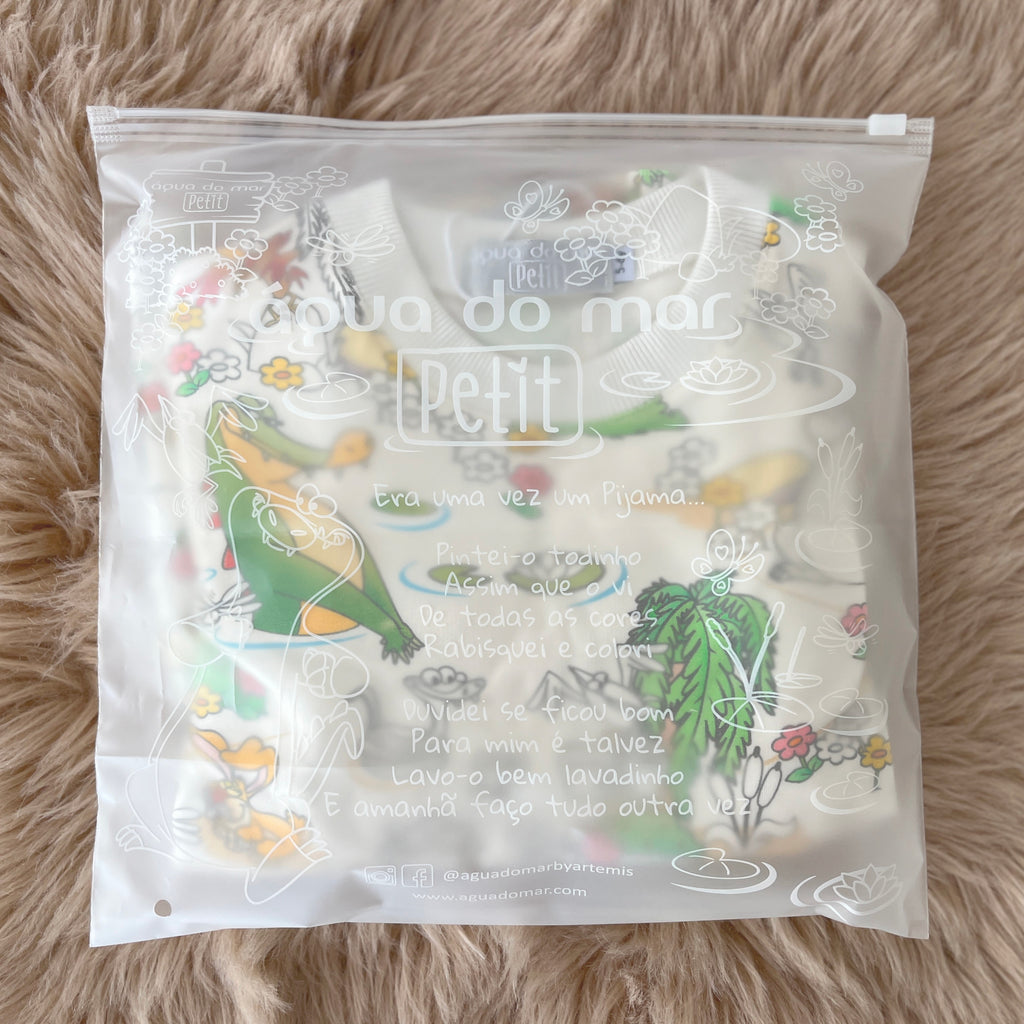 Kit Pijama Croco - kit infantil com pijama para colorir e livro