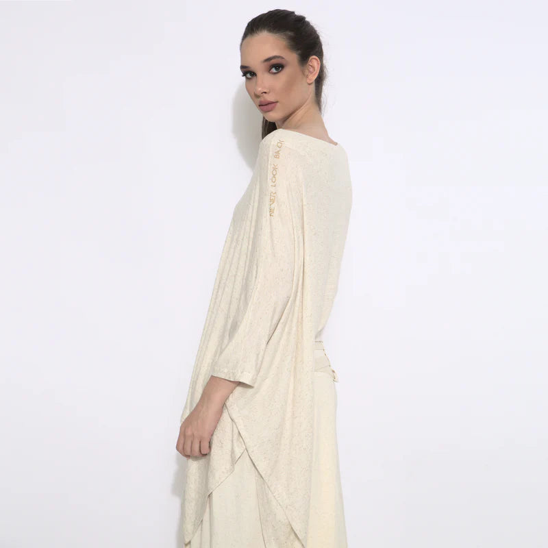 Naomi - blusa em malha assimétrica