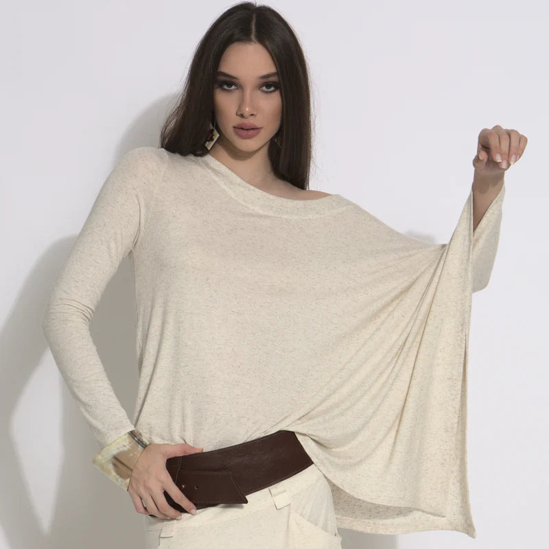Naomi - blusa em malha assimétrica