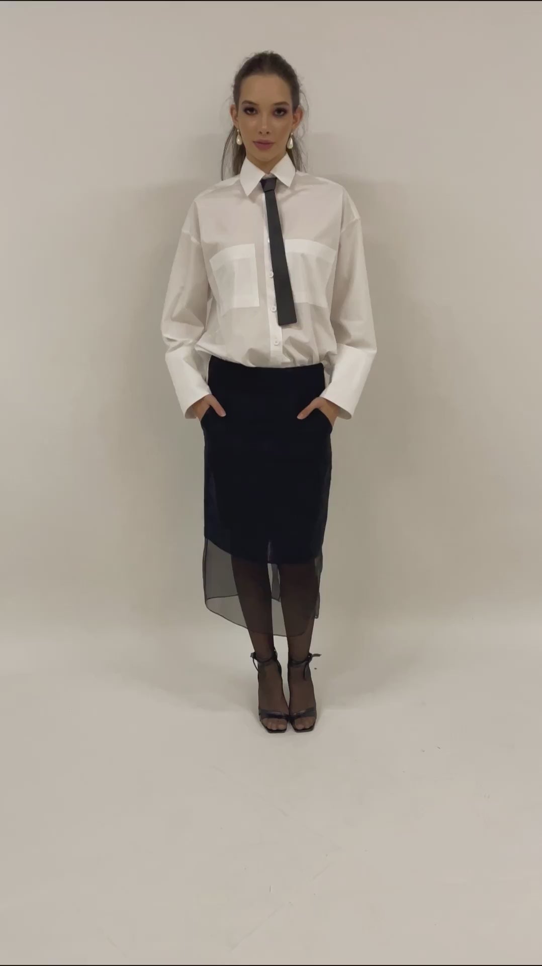 Lines - Saia em linho e organza
