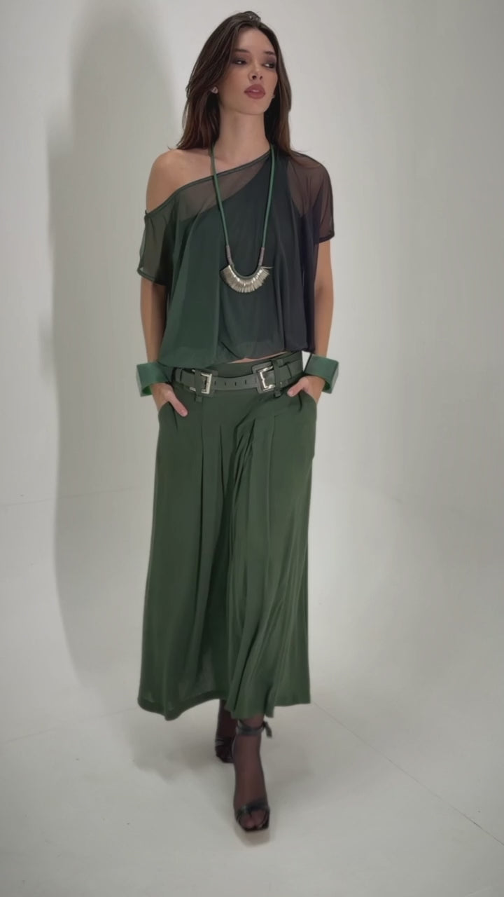 Bella - Blusa de tule balonê com top por baixo efeito degradê de verde alcaparra e preto